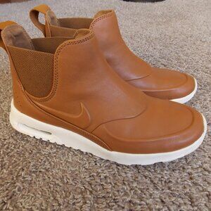 Women’s Size 7.5 - Nike Air Max Thea Mid Ale Brown